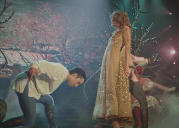 Taylor Swift – Sparks Fly 高清MV