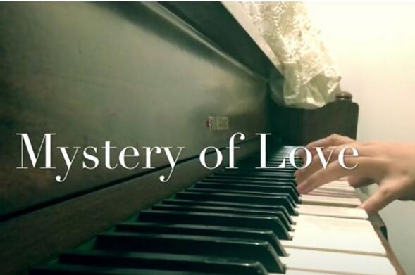 微风吹过，阳光撒在脸上：《Mystery of Love》